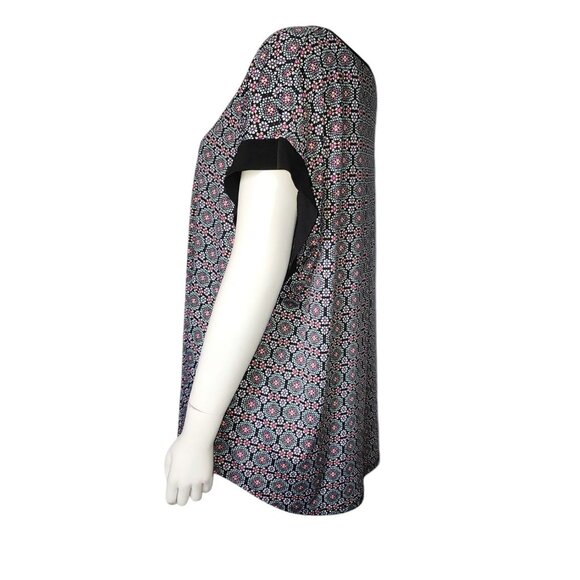 Roz & Ali Top Womens Plus Size 2X Black Geometric Short Sleeve Zipper Detail - Picture 3 of 8